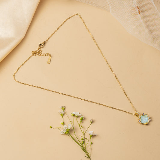 Lumisera Crest - Petite Pendant Necklace