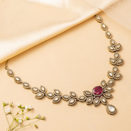 Sylvara Bloom - Leafline Necklace Set