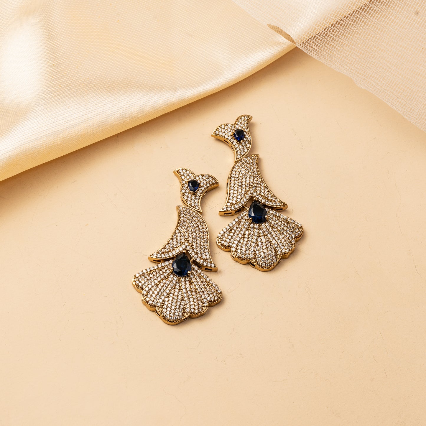Nyrelle Plume - Regal Flourish Necklace Set