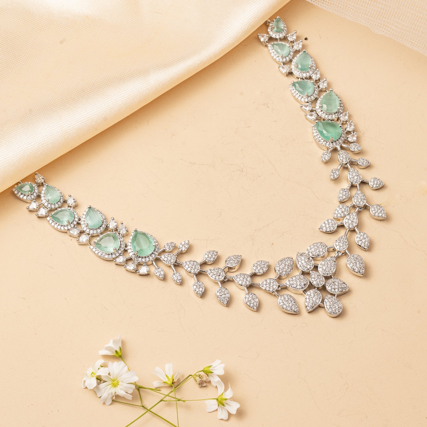 Mintara Canopy - Leaffall Necklace Set