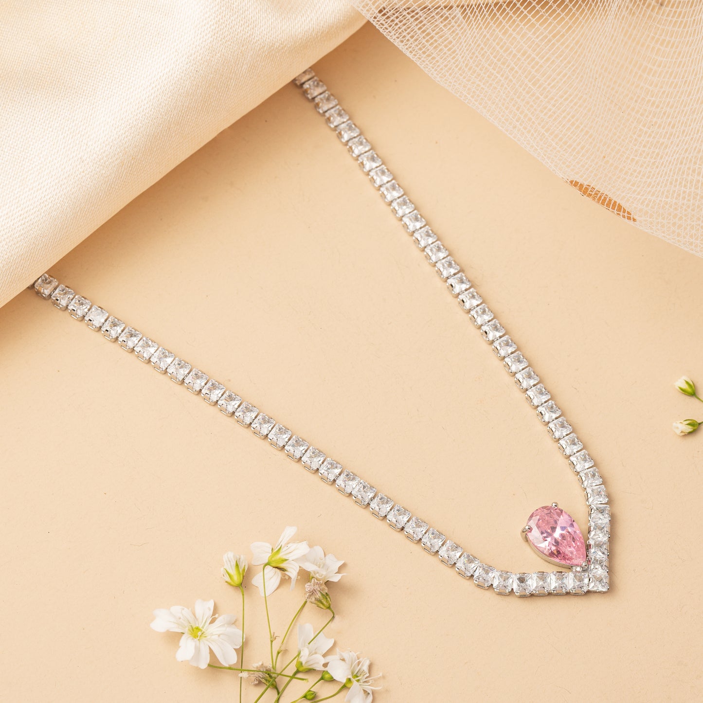 Roselith V-Line - Heart Drop Necklace Set