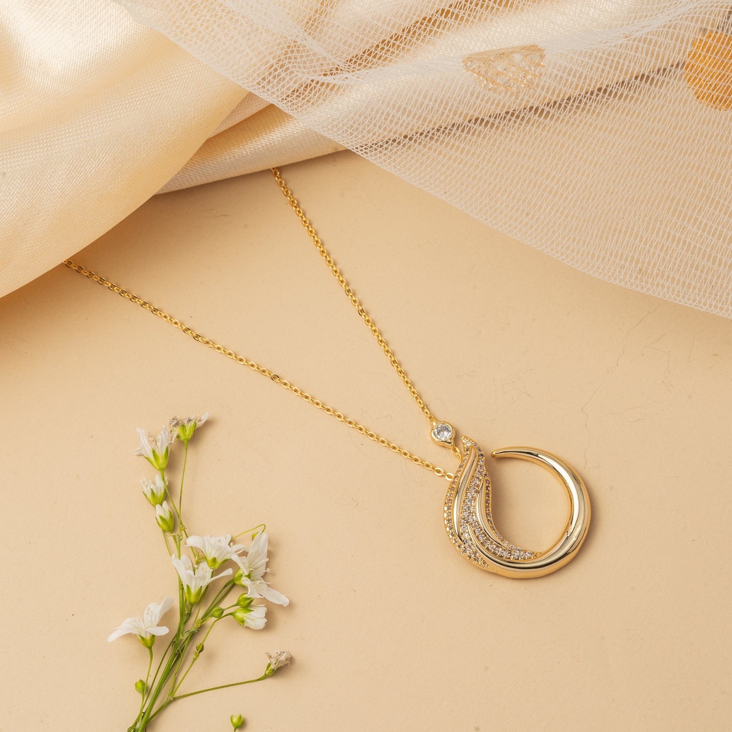 Lunara Loop - Pendant & Stud Set