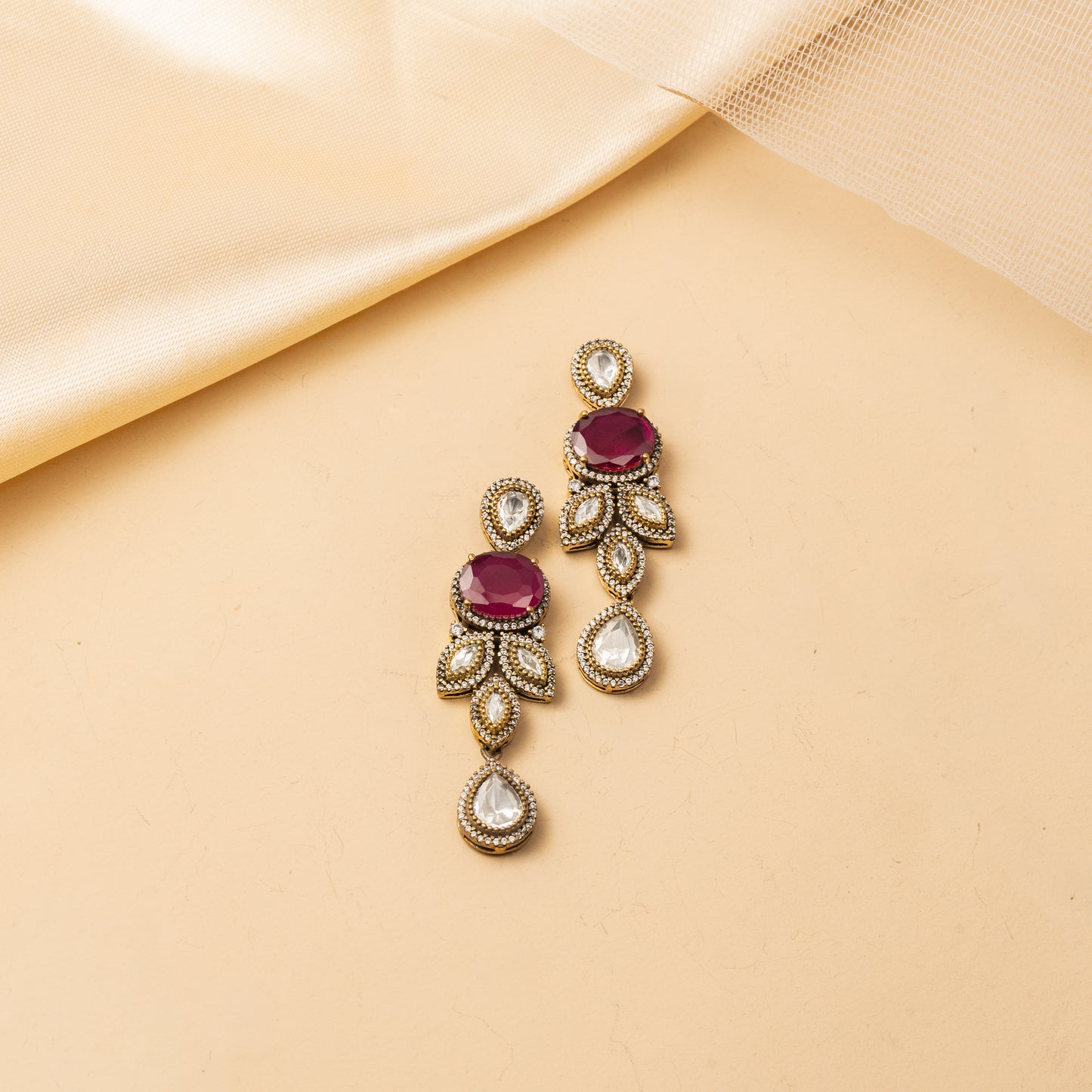 Sylvara Bloom - Leafline Necklace Set