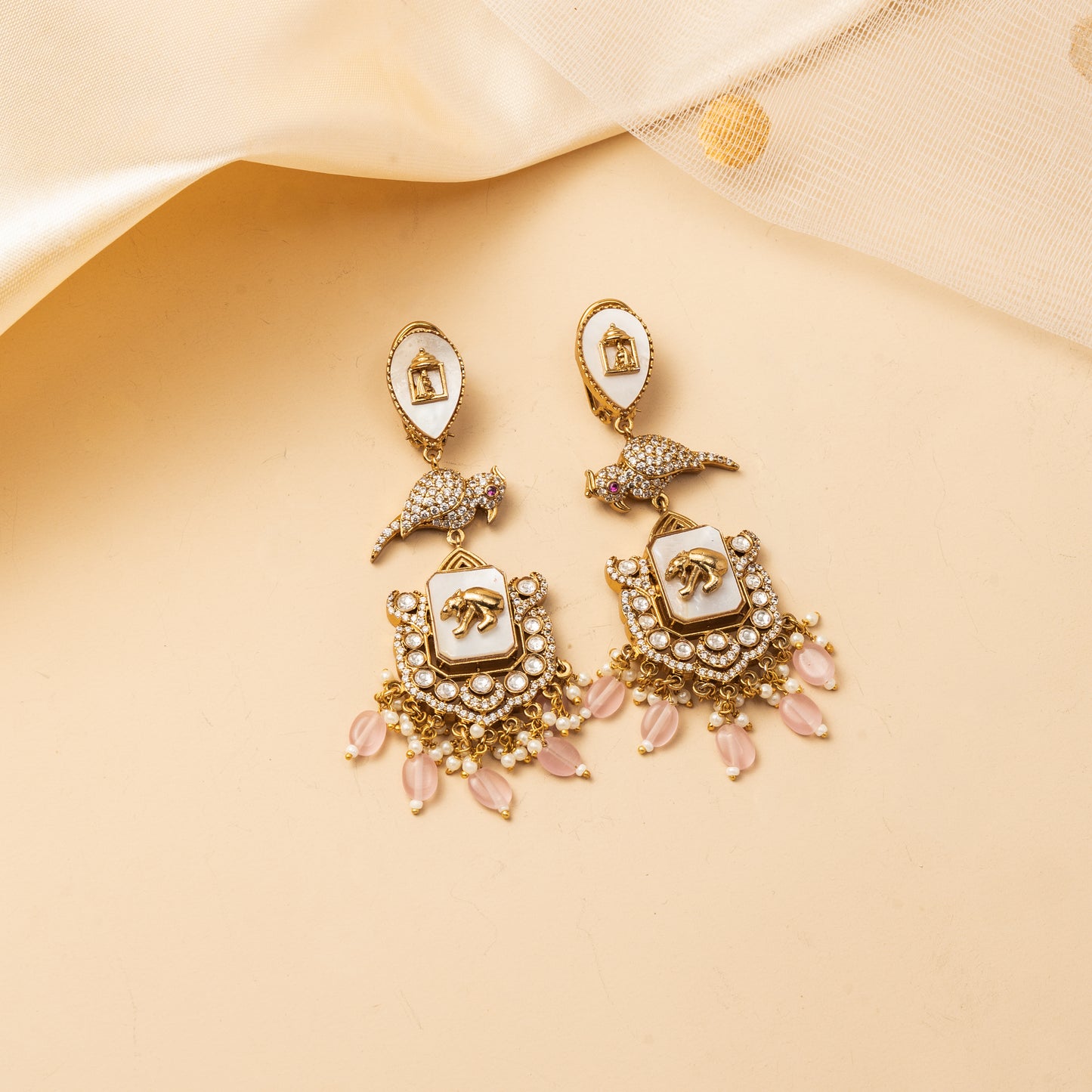 Thyrelle Emblem - Heritage Pendant Necklace Set